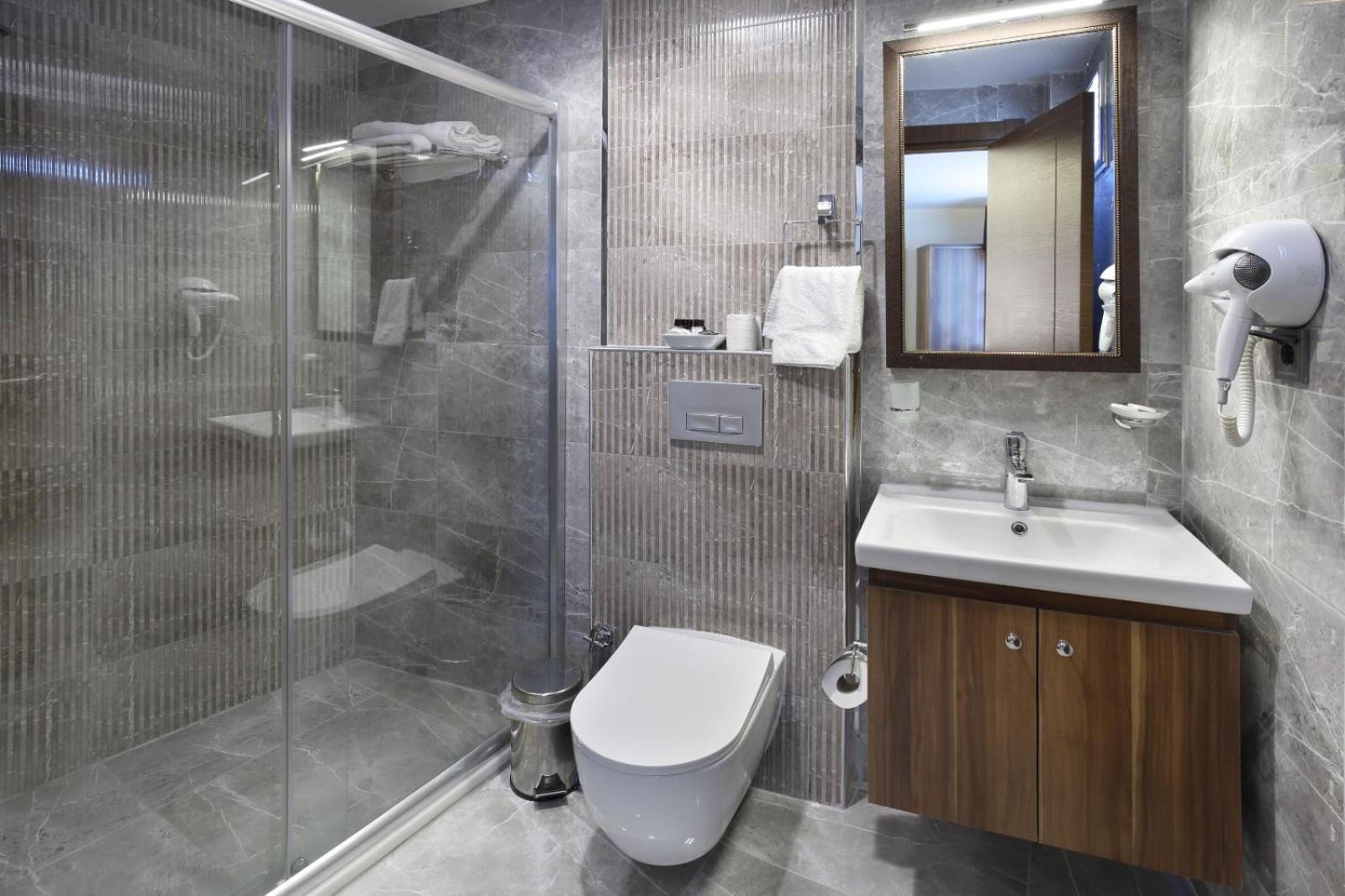 Adana Taskoeprue Hotel 외부 사진